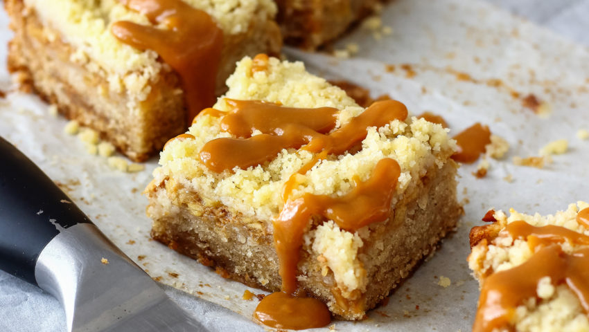 Apple Pie Crumb Bars